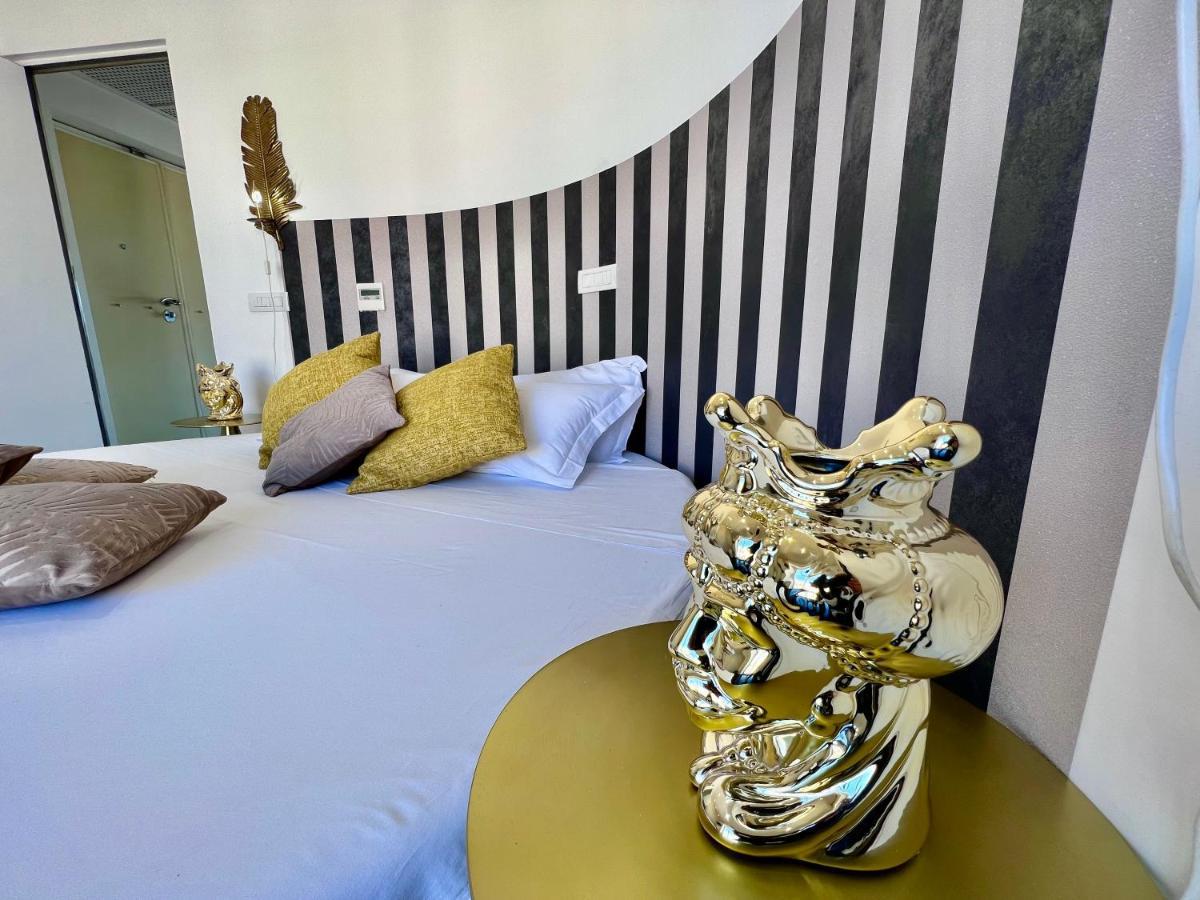 Qg Vatican Golden House ローマ エクステリア 写真